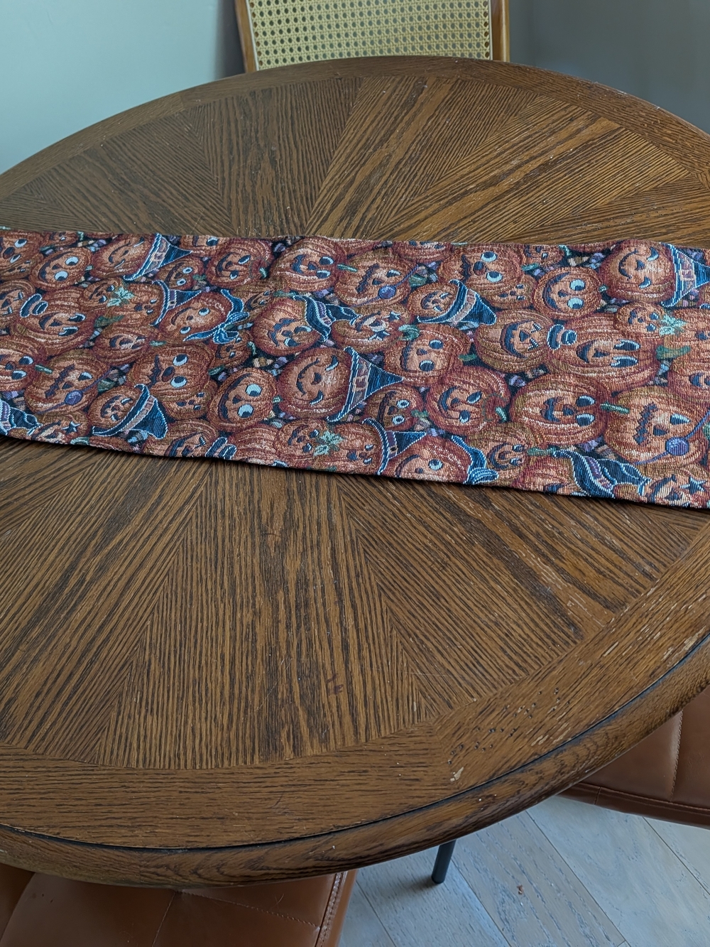 Vintage Pumpkin Faces Table Runner